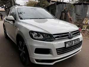 Volkswagen Touareg TDI R-Line SUV AWD