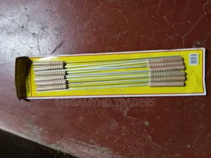 12pc Skewers za BBQ za Chuma cha Nguvu na Mpini wa Mbao