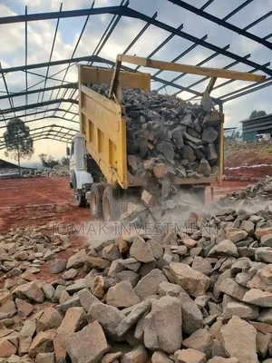 Hardcore (Quarry Chips) kwa Barabara na Backfilling