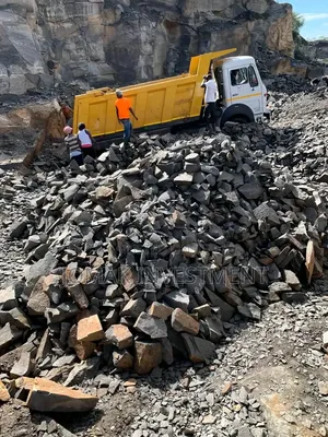 Chips za Quarry, Hardcore, Murram kwa Backfilling