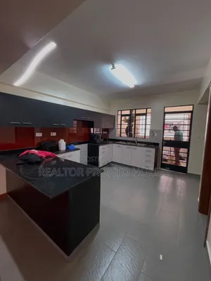 Apartment ya Vyumba 3 na DSQ Inauzwa Kilimani