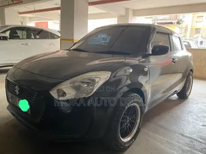 Suzuki Swift RS 2018 Nyeusi
