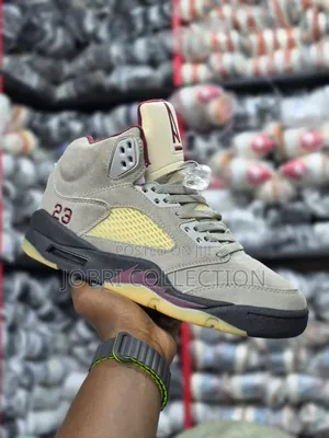 Viatu vya A Ma Maniére x Air Jordan 5 Retro 'Dawn'