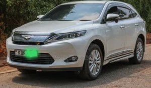 Toyota Harrier 2016 Nyeupe