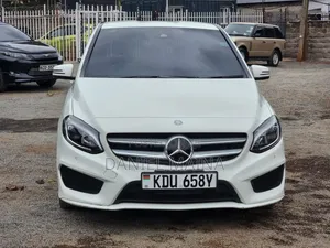 Mercedes-Benz B-Class 2017 Nyeupe