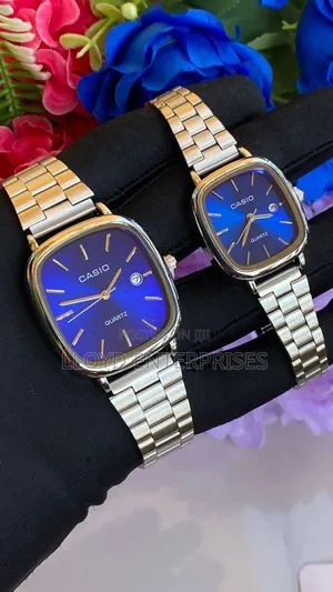 Saa ya Casio Square