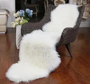 Fluffy Chihuahua Mat - Bedside/Dashboard
