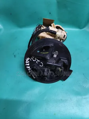 Fuel Pump ya Mercedes-Benz C-Class (C250/C300)