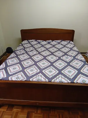 Kitanda cha Double 5x6 na godoro