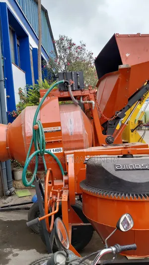 Esquire NU1400 Diesel Self-Loading Concrete Mixer
