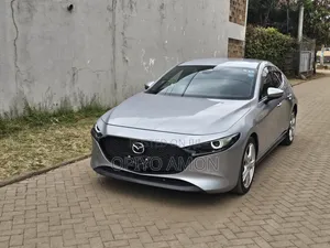 Mazda 3 2020 Nyeupe