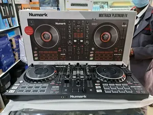 Numark Mixtrack Platinum FX DJ Controller