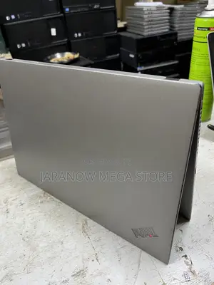 Laptopi ya Lenovo ThinkPad T480s - Core i7, 8GB RAM, 256GB SSD