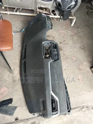 Dashboard Airbag ya Toyota RAV4 Mwaka 2020