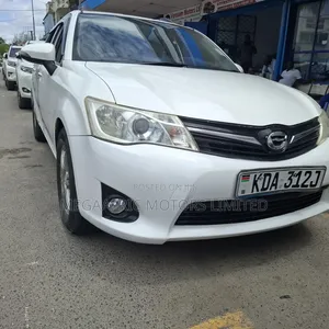 Toyota Corolla Fielder 1.5 Petrol AWD 2014 Nyeupe