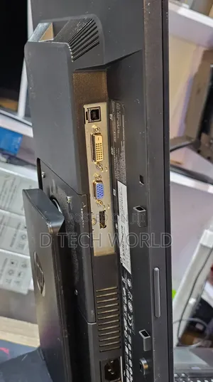 HP EliteDisplay E231 Framed Monitor