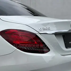 Mercedes-Benz C200 2019 Nyeupe
