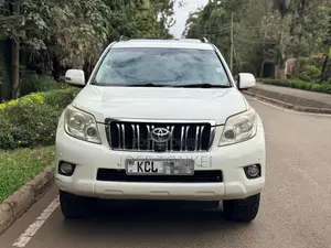 Toyota Land Cruiser Prado 4.0 Petrol TZ-G 2012