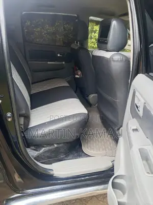 Toyota Hilux 2.5 D-4D 4x4 SRX 2010