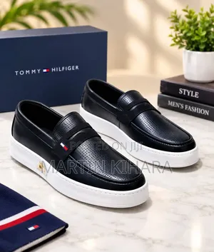 Viatu vya Tommy Hilfiger vya Kufunga bila Kamba (Size 40-45)