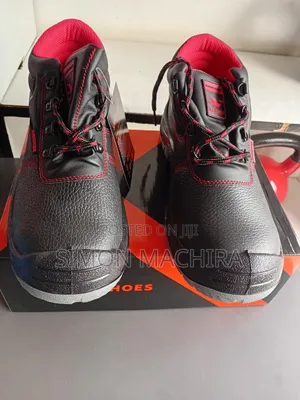 Heavy Duty Safety Boots