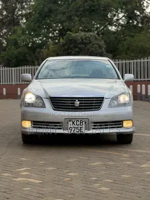 Toyota Crown Royal Saloon 2008