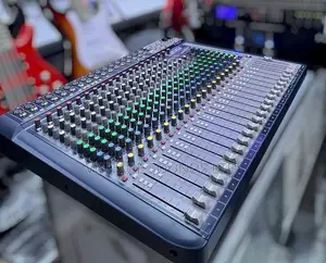 Soundcraft Signature 22 Mixing Console