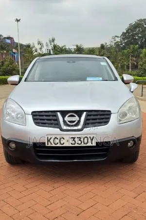 Nissan Dualis 2010 Nyeusi