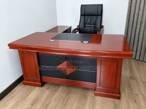 Boss Executive Desk - Managers Comfort