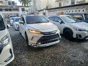 2022 Toyota Harrier White
