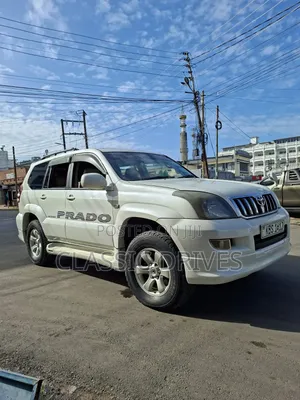 Toyota Land Cruiser Prado 2009 Nyeupe