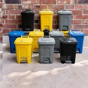 30L Hard Plastic Waste Garbage Dust Pedal Bin