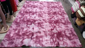 Carpet Nzuri ya Fluffy Rangi ya Pop - Nyekundu