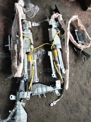 Toyota Land Cruiser Prado 150 Airbag ya Pazia
