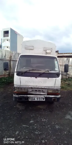 Mitsubishi Canter Mini Truck