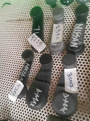 Handle ya Kukunja kwa Mazda Premacy