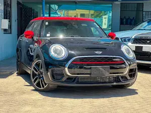 Mini Clubman Cooper ALL4 2019 Nyeusi