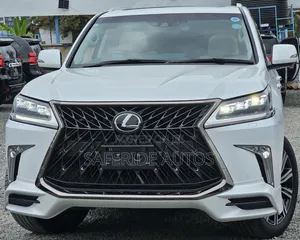 Lexus LX 570 AWD 2019 Nyeupe