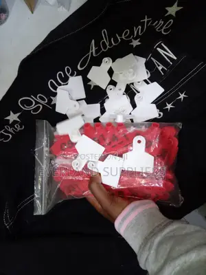 Ear Tags - Tayari kwa Mvua (100 PCS)