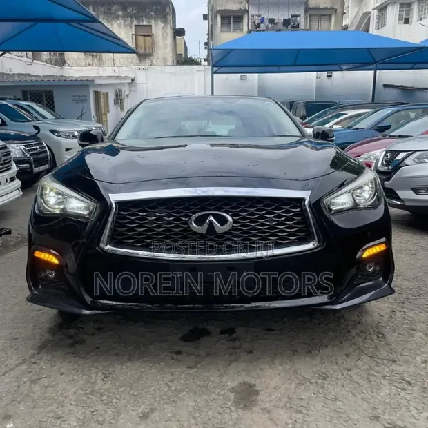 Nissan Skyline GT 2019 Nyeusi ya Matt - 1