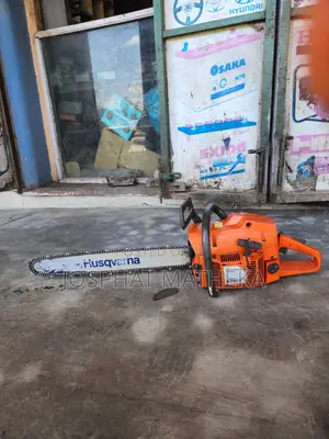 Husqvarna 272 XP Chainsaw