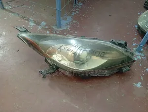 Mazda Axela 2010 Xenon Headlight