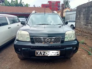 Nissan X-Trail 2003 Nyeusi