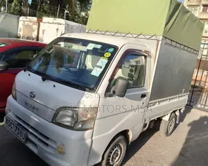 Daihatsu Hijet Lori Ndogo 2015