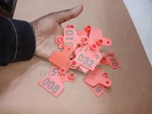 Vitambulisho vya Masikio Vipya kwa Utambulisho wa Wanyama wa Muda Mrefu