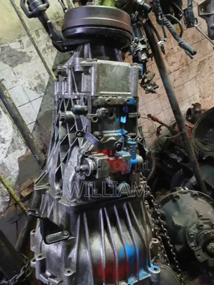 Gearbox ya Mitsubishi Canter 4D32 (6-Speed)