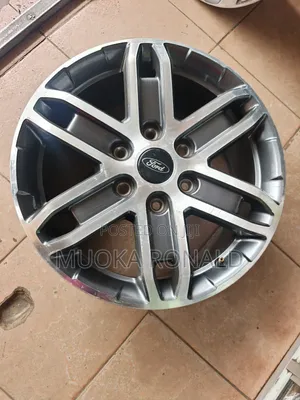 Magurudumu ya Ford Everest 17" Halisi