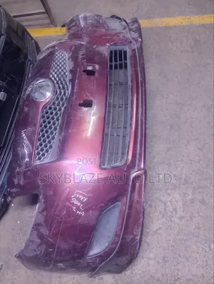Bampa ya Mbele ya Toyota Vitz (Iliyotumika)