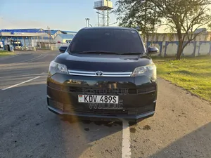 Toyota Spade 2018 Nyeusi