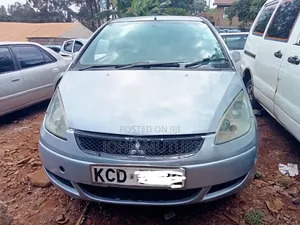 Mitsubishi Colt 2008 Nyeupe